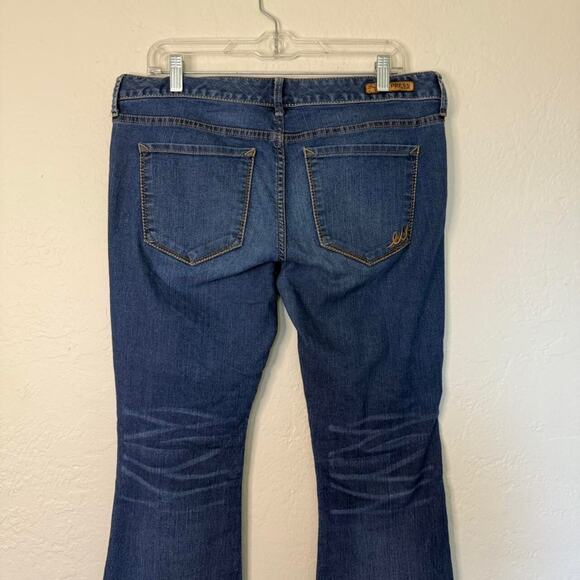 Express Jeans Womens Flare Low Rise Dark Wash Stella Fit & Flare Size 10 - Picture 4 of 7